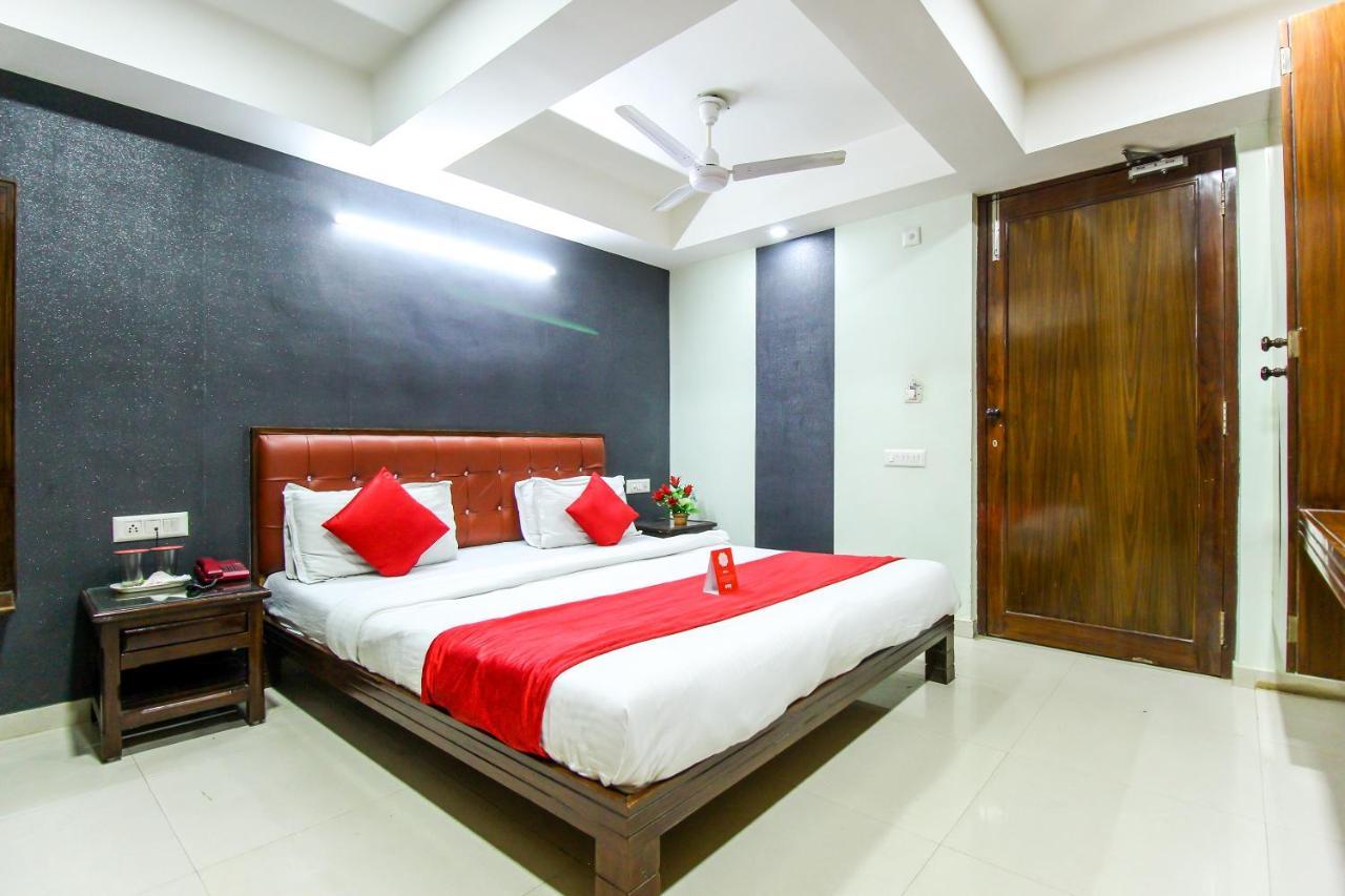 Hotel Seven Ahmedabad Ngoại thất bức ảnh