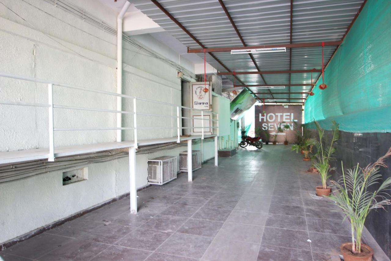 Hotel Seven Ahmedabad Ngoại thất bức ảnh