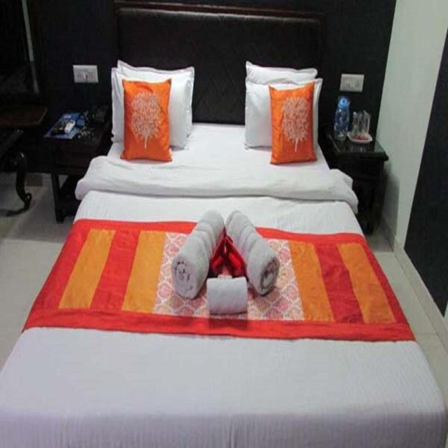 Hotel Seven Ahmedabad Ngoại thất bức ảnh